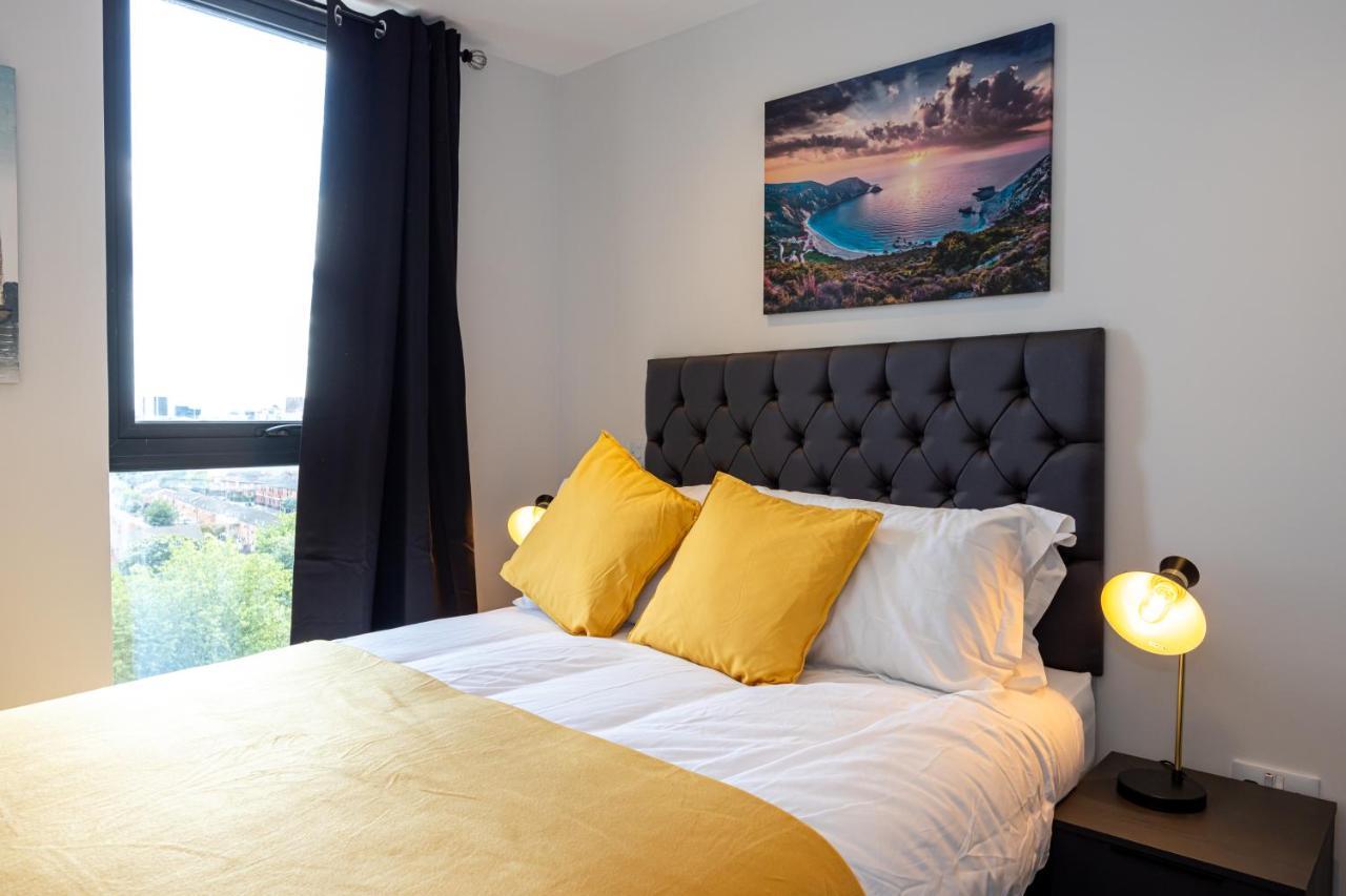 Contemporary 3 Bedrooms Apartment Manchester City ภายนอก รูปภาพ