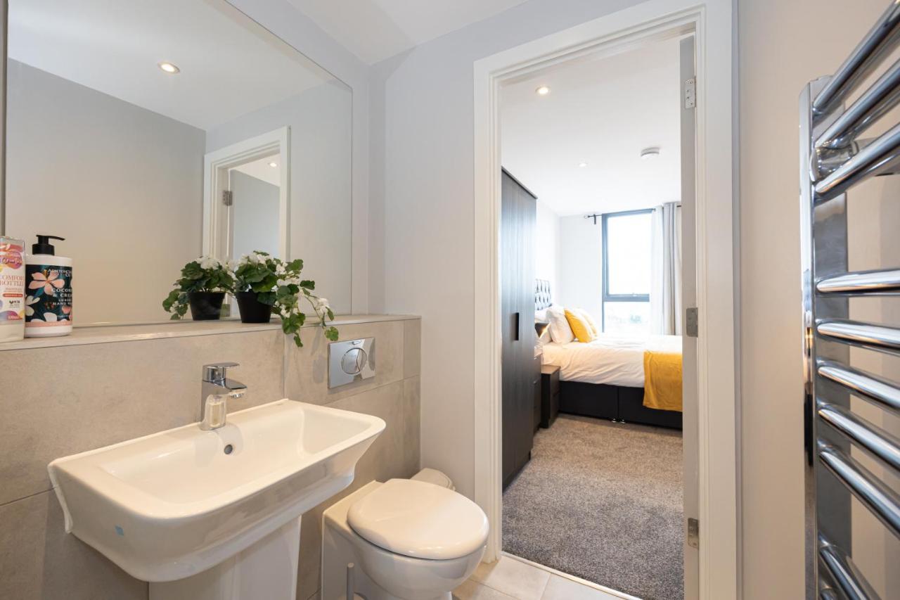 Contemporary 3 Bedrooms Apartment Manchester City ภายนอก รูปภาพ